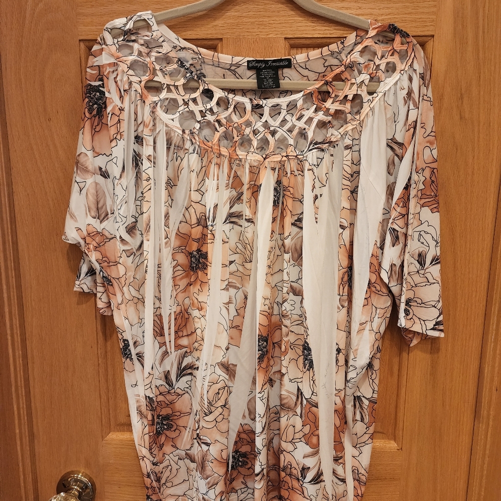 Flowy Lattice Top
